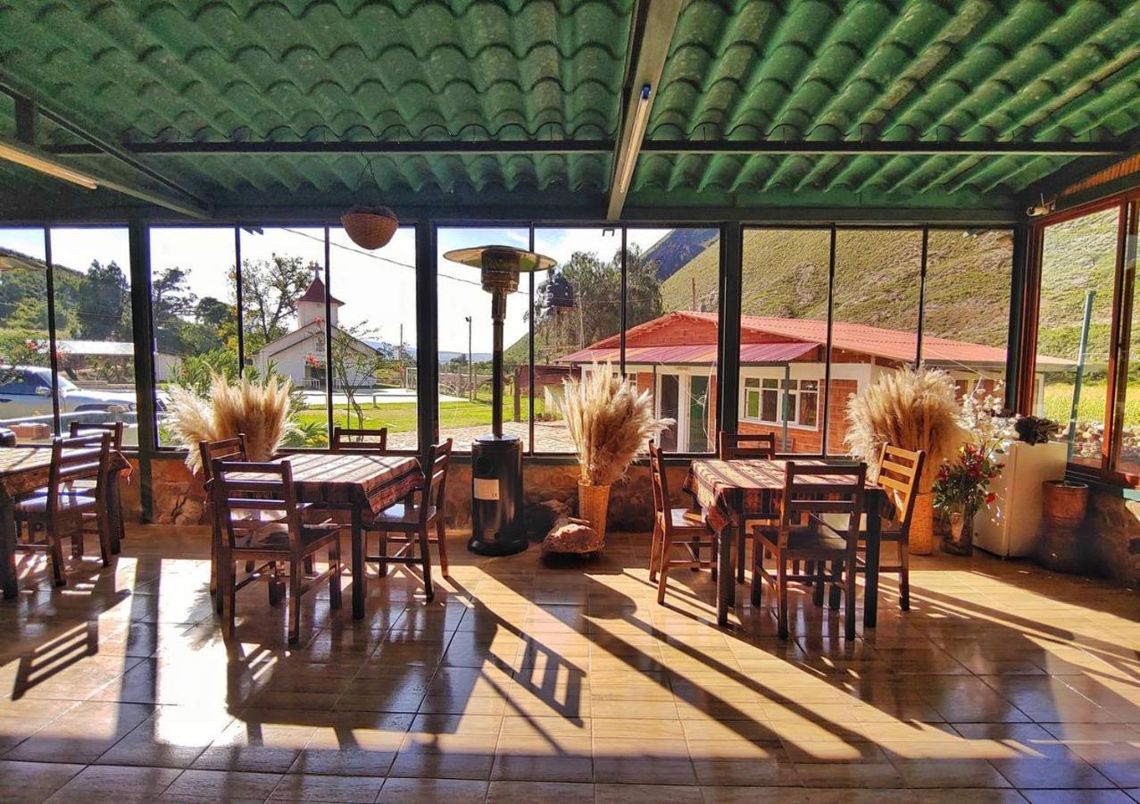 Hotel Mil Estrellas-Torotoro Potosí Buitenkant foto