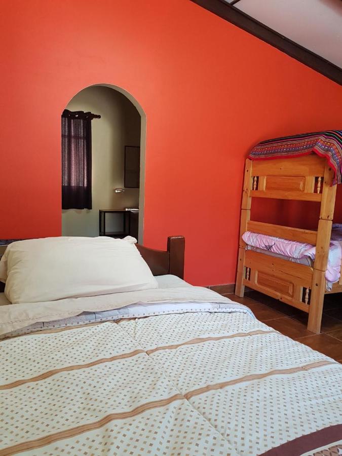 Hotel Mil Estrellas-Torotoro Potosí Buitenkant foto